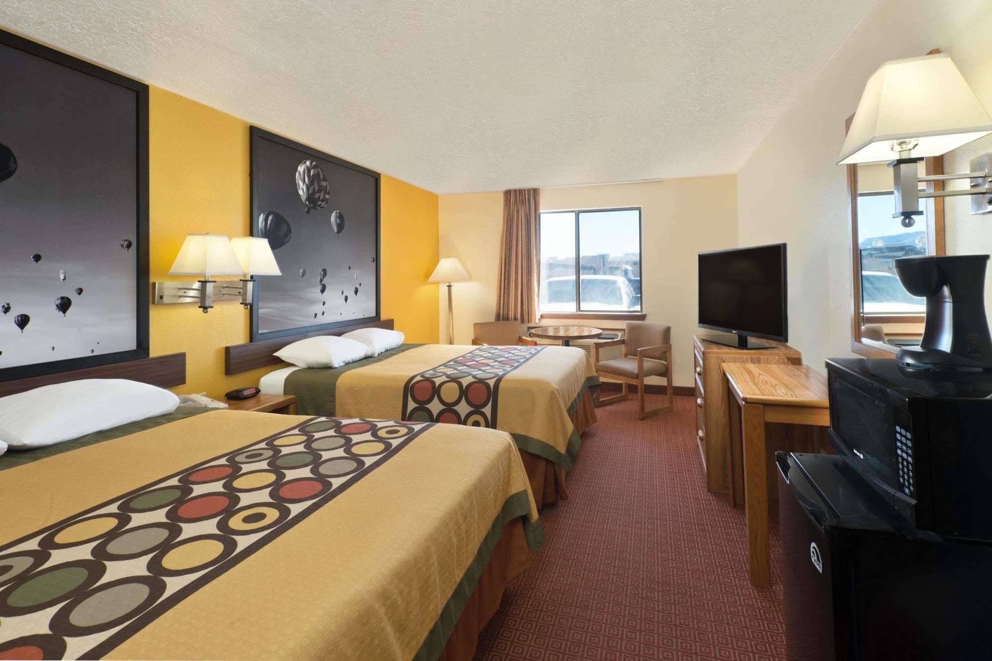 Super 8 By Wyndham Alamogordo - White Sands Exterior photo
